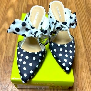 Gianni Bini Kitten Heel Slide on heels. Black and white polka dots with bow.